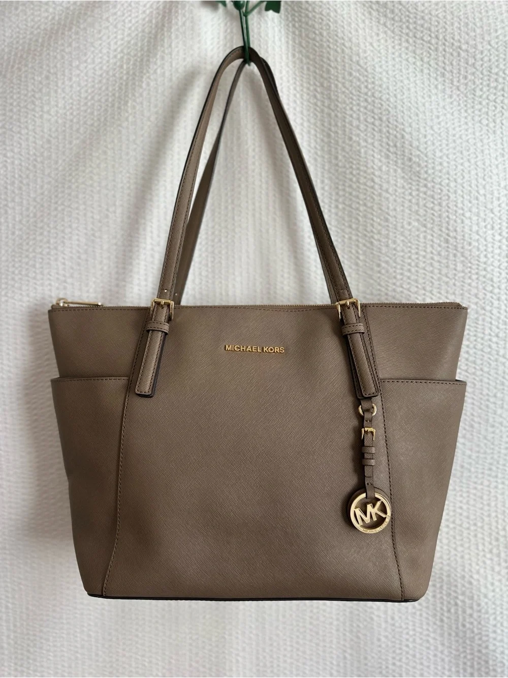 Michael Kors Jet Set Travel Large Taupe Saffiano Leather Tote Shoulder Bag